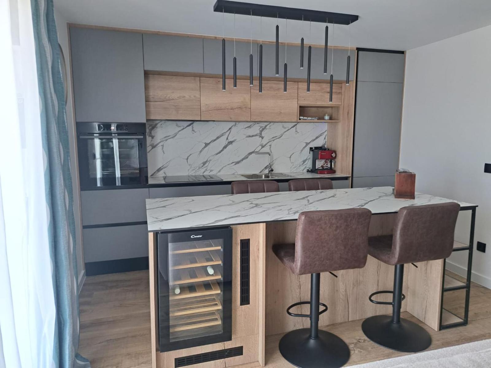 Apartmani Vukadin Vir Eksteriør billede